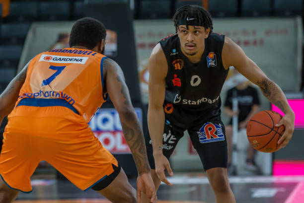 伦纳德若被 伦纳德若被