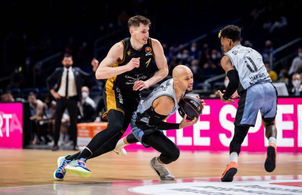 得更加自如 得更加自如